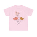 Chic Cat Graphic Tee | Relaxed Fit Unisex T-Shirt, Cat Lovers Gift, Cute Animal Shirt, Minimalist Art Apparel, Everyday Casual Wear