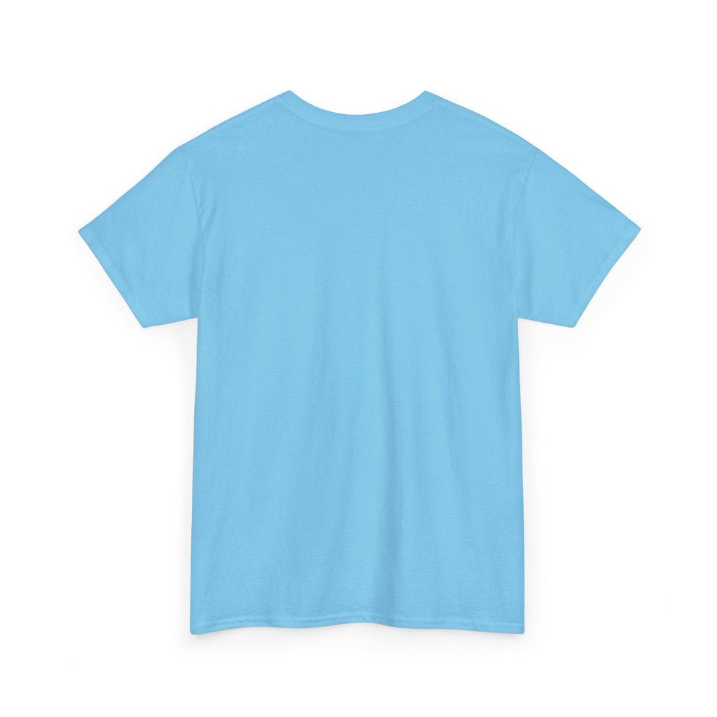 Chic Cat Graphic Tee | Relaxed Fit Unisex T-Shirt, Cat Lovers Gift, Cute Animal Shirt, Minimalist Art Apparel, Everyday Casual Wear